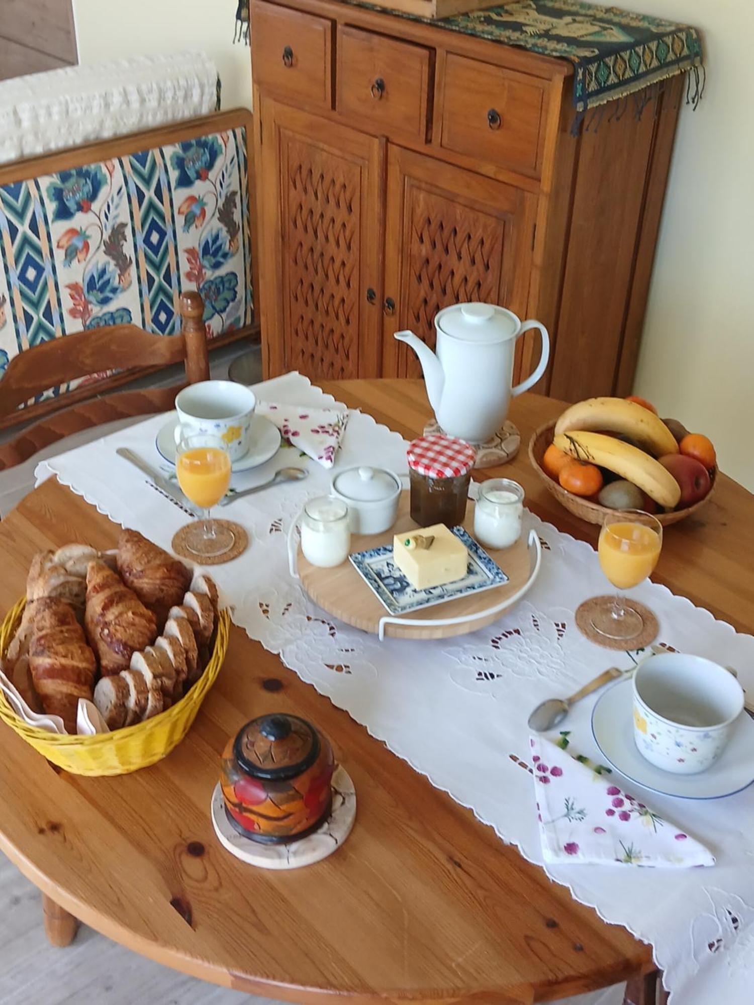 Bed and Breakfast Les Trois Salazes Cambrai Exteriér fotografie